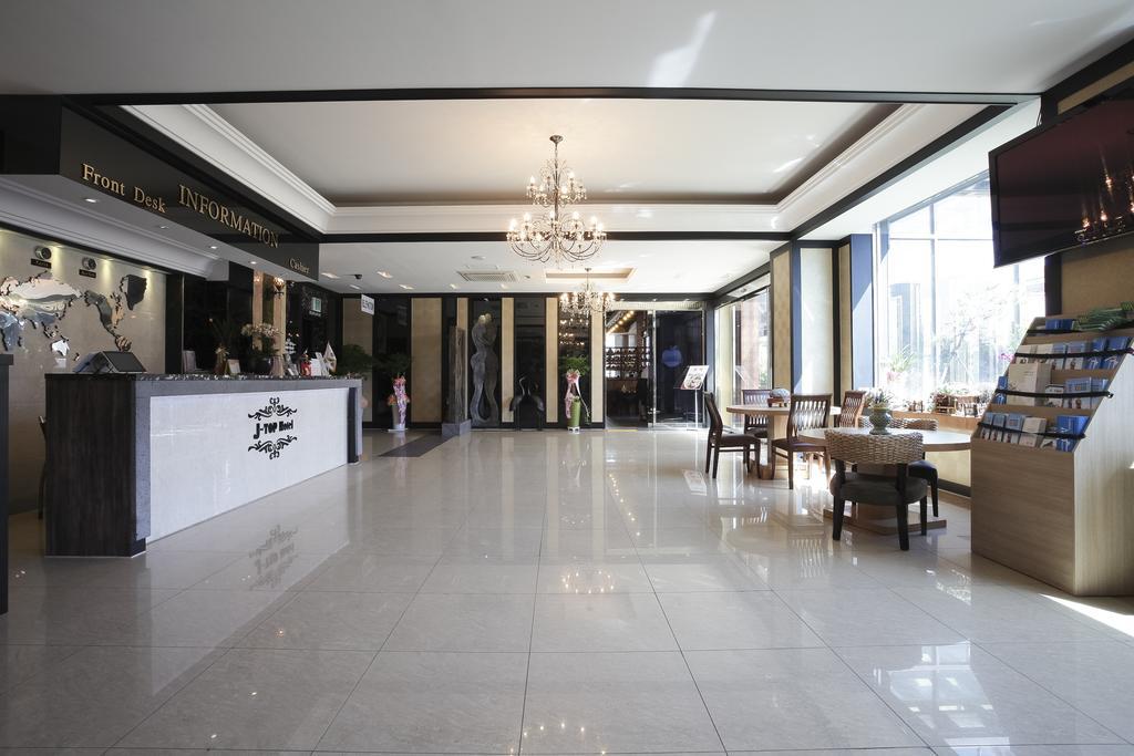 J-Top Hotel Siheung Екстериор снимка