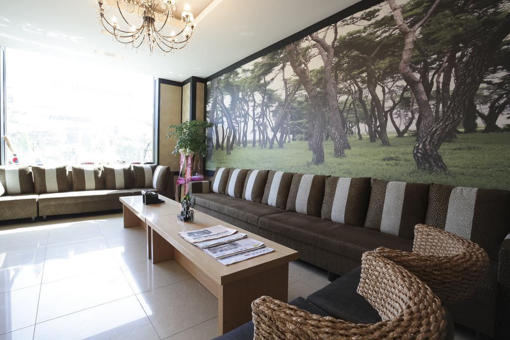 J-Top Hotel Siheung Екстериор снимка