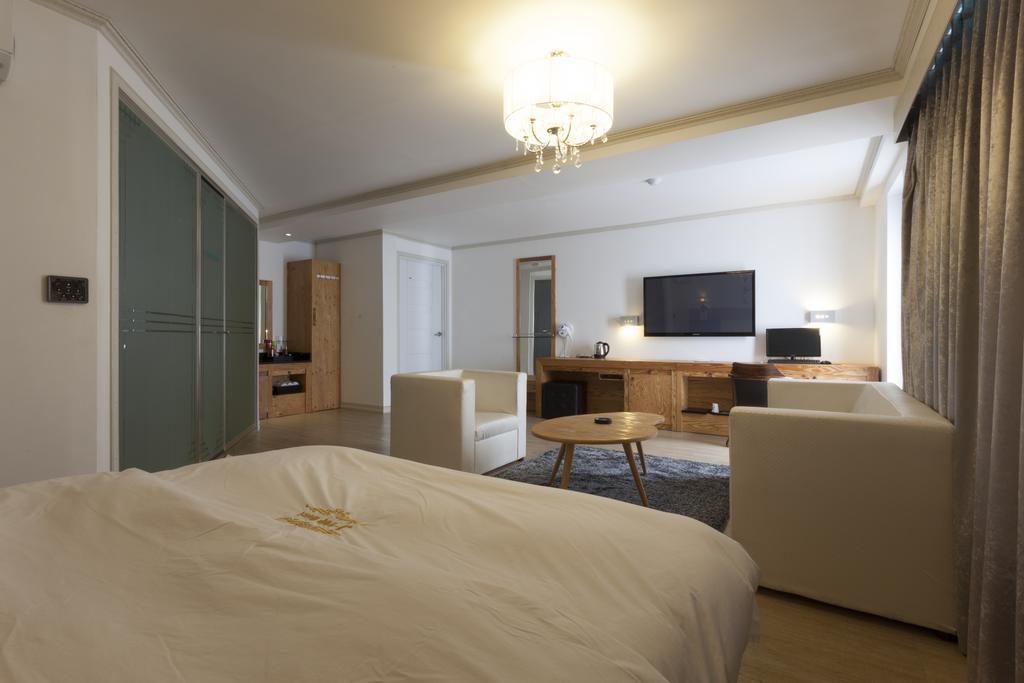 J-Top Hotel Siheung Стая снимка